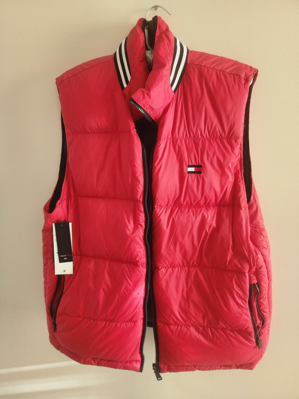 Tommy Hilfiger Men’s Reversible Quilted Puffer Vest
